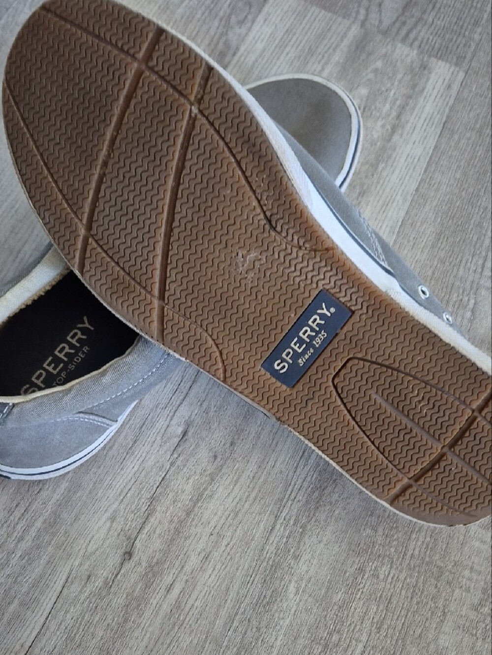 Sperry Men's Gray Canvas Boat Shoes with White Laces - Picture 7 of 11